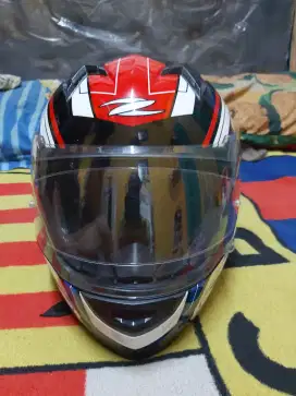 Helm merk Zeus dijual saja