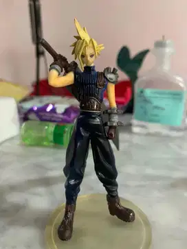 Cloud Strife Final Fantasy Trading Arts