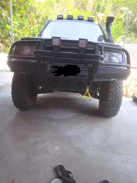 Dijual suzuki vitara 4x4
