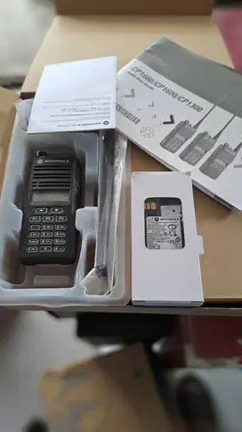 Ht Motorola cp1660 Uhf1 Original  Frekuensi: 403.000Mhz sd 447.000Mhz