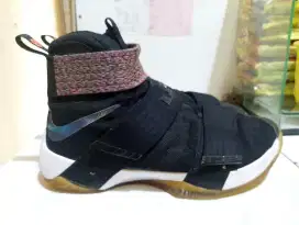 Nike Lebron Soldier 10