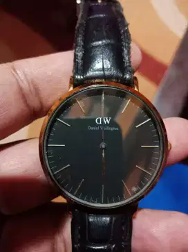 Jam tangan DW ( Daniel Wellington )