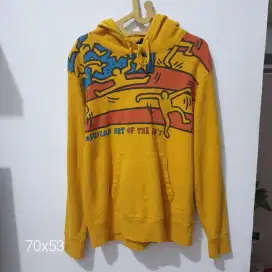 Hoodie uniqlo x keith haring kunyit