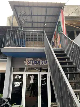 Dijual Rumah 3 Lantai Cocok Untuk Usaha Lokasi Strategis Pasar Rebo Ja