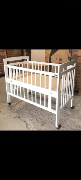 Tempat tidur bayi atau Baby box