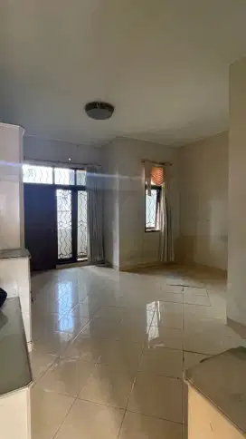 Jual Cepat Lagi BU ! Rumah Dua Lantai Di Pasir Salam Pusat Kota