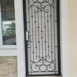 Pintu kawat nyamuk