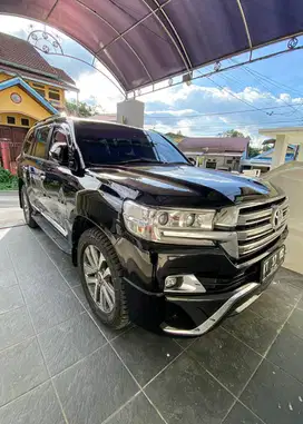 toyota land cruiser 200 vxr 2018 Lc 2018 diesel kalimantan LC 2018