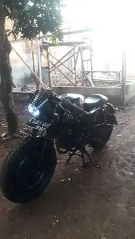 Jual Motor Custom Cafe Racer - 200cc (Mesin Bajaj Pulsar)