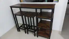 Meja kursi besi atau kayu