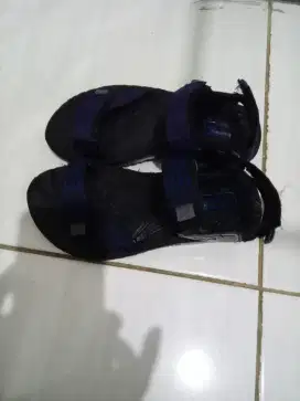 Sandal anak gunung carvil size 34