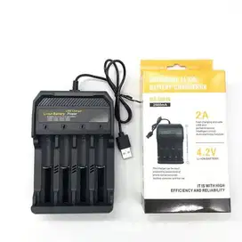 Dekstop Charger Universal 4 slot baterai Senter Powerbank 18650 Batre