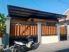 Dijual Rumah plus ruko utara RSUD Ngipang L:80m