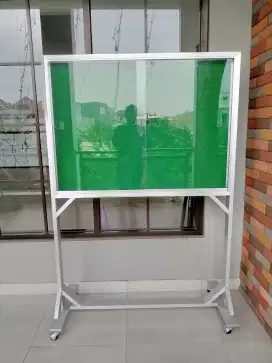 Mading kaca standing / Papan pengumuman ukuran 90x120