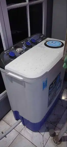 Mesin Cuci 2 tabung 7kg AQUA QW-750XT Hijab Series