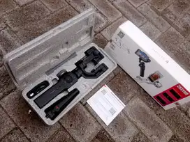 Gimbal Zhiyun Smooth 4 like new