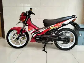 Yamaha Tiara 2001 Merah