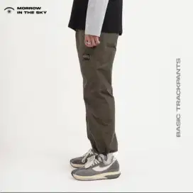 TRACKPANTS/JOGGER & CREWNECK