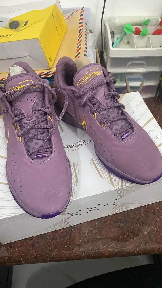 Sepatu basket Lebron xxi sz 45