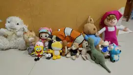 Ambil semua boneka nya kk