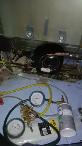Servis ac,kulkas,mesin cuci dll