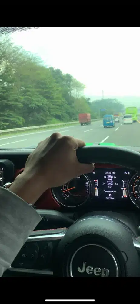 Saya sedang mencari pekerjaan sebagai DRIVER SIM A