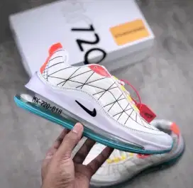 SEPATU RUNNING NIKE AIR MAX 720 818 WANITA
