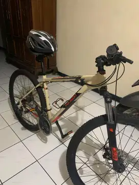 Polygon Cascade 3 + Helm