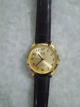 Jam tangan merk QnQ