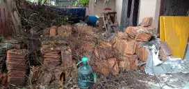 Genteng bekas dijual