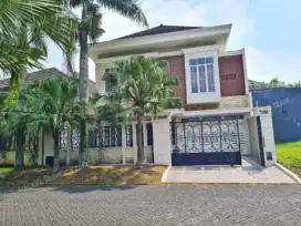 Rumah Mewah Bagunan Baru Modern Minimalis di Araya Golf