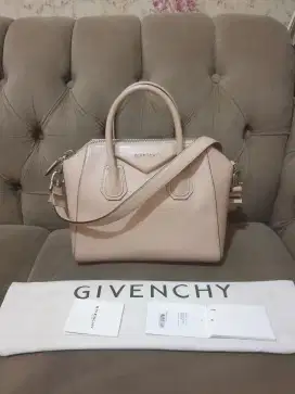 Mulus .authentic tas wanita .tote bag givenchy