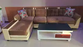 Sofa elegan berkualitas