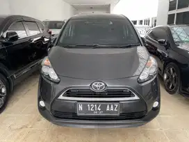 TOYOTA SIENTA 1.5 V A/T TH 2018