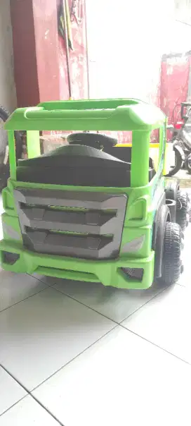 Mobil Aki MEGA TRUCK
Brand Volta