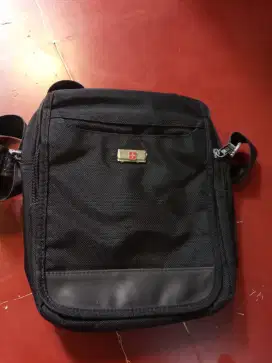 Di jual handbag/ tas / westbag kondisi like new
