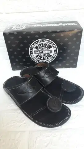 Sandal kulit model jamur