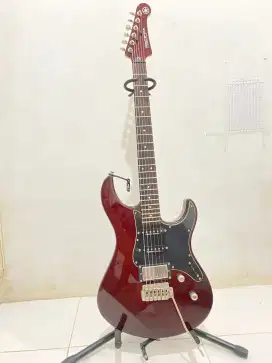 Gitar Elektrik Yamaha Pacifica 612 VM