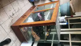 Etalase Kaca Temepred 150x60cm tinggi 110cm Kondisi 90%
