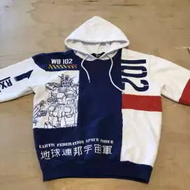 Uniqlo hoodie jaket anime gundam