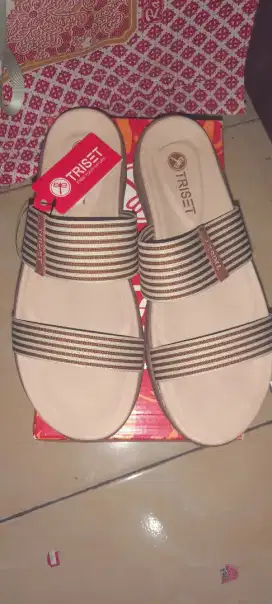 TRISET SENDAL SALUR SLIP ON ORIGINAL