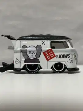 Diecast uniqlo mainan mobil hotwheels