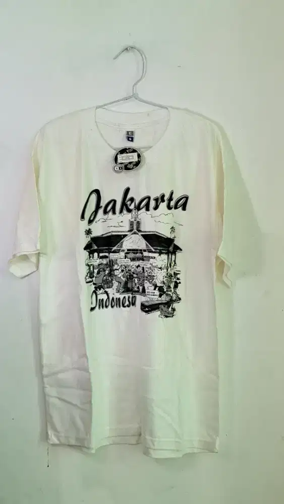 Kaos Jakarta XL putih
