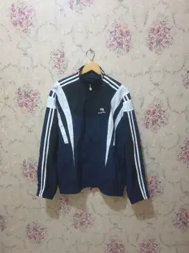 Mulus .authentic jaket balenciaga size xl