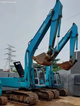 Excavator Kobelco SK200 Tahun 1997