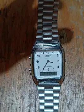 Jam tangan CASIO AQ-230