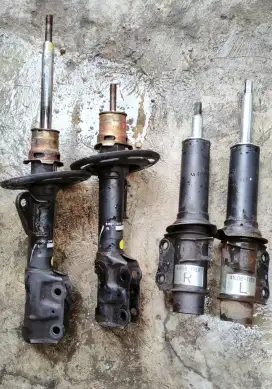 Dijual Shock Depan Bekas ex ORI - Honda Jazz Lama