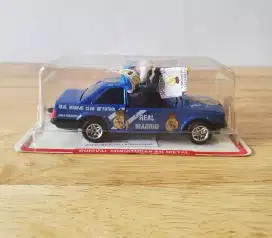 Diecast real madrid mainan mobil, with mini dvd