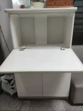 JUAL LEMARI MURAH DARI KAYU DENGAN CAT DUCO