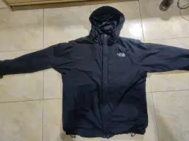 Jaket the northface hyvent